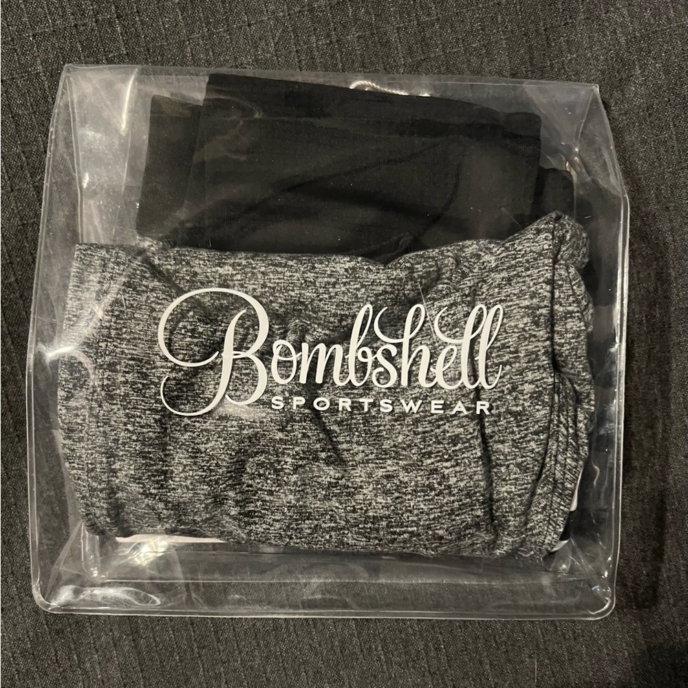 NWT ! Bombshell Sportswear Leggings